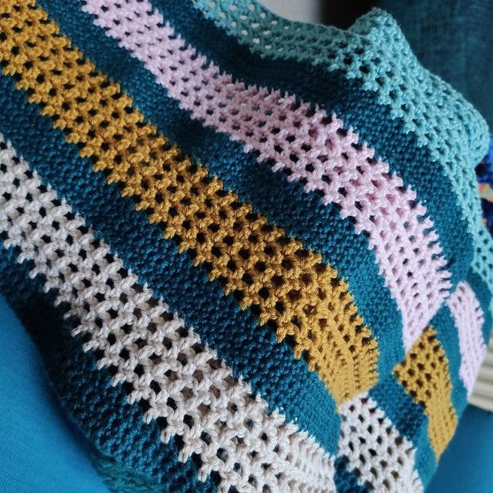 Filet-O-Yarn - Schal
4