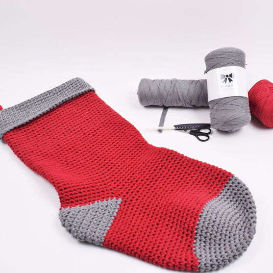 

Gehäkelte Weihnachtssocke - Ribbon
2