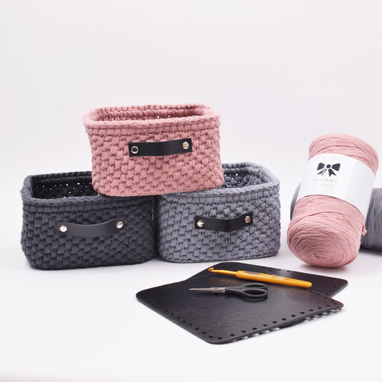 

Aufbewahrungskorb mit Lederboden - Quadratisch - Klein
1