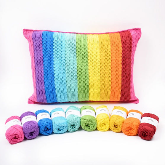 

Rainbow Stripes Kissen
4