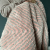 

Ruby’s Mitered Square Blanket - Decke
6