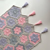

Cozy Hexi Flower - Decke
3