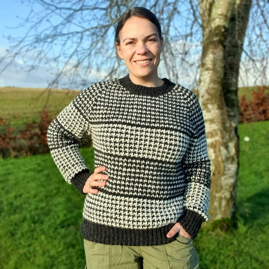 Houndstooth Harmony - Pullover