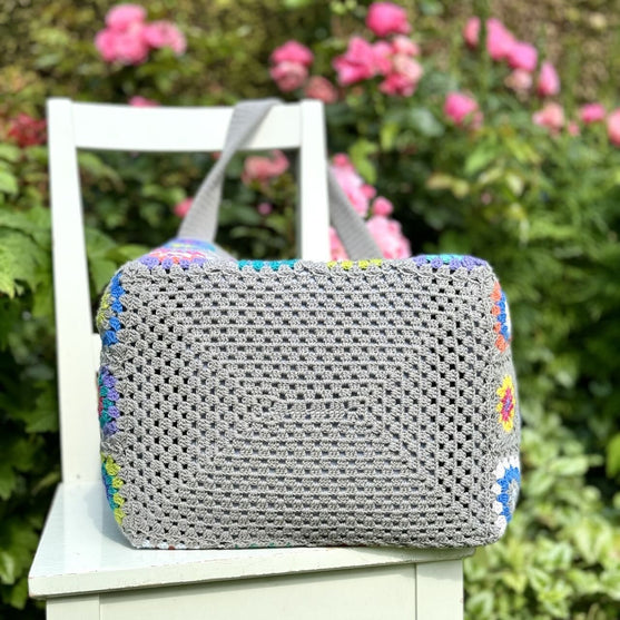 

Flower Square - Tasche
9