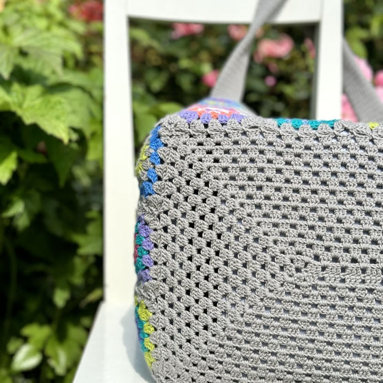 

Flower Square - Tasche
10