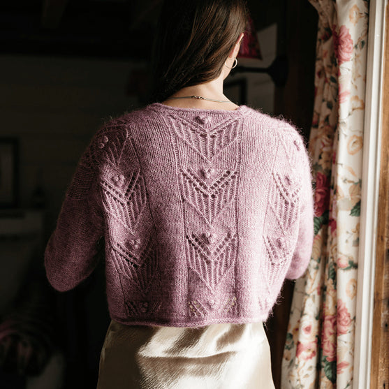

Antanilla - Lochmuster-Cardigan
6