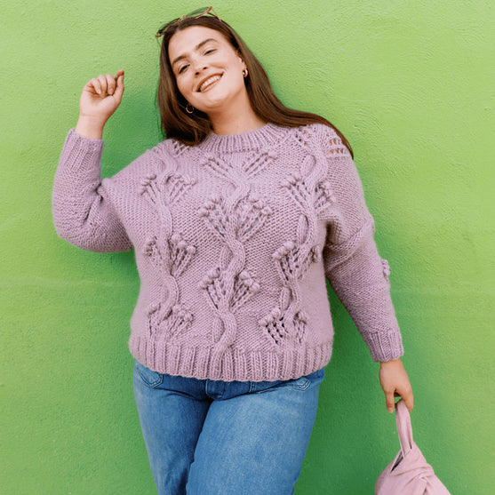 

Apotheosis - Pullover mit Zöpfen und Noppen
3