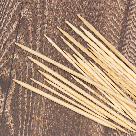 

Bamboo Strumpfstricknadeln - 10 cm - Hobbii
5