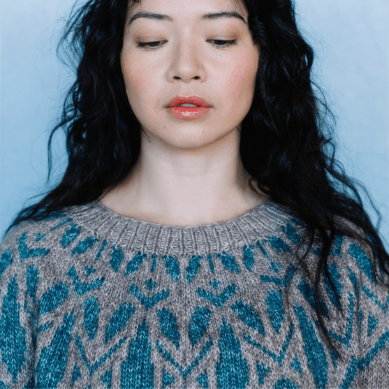 

Arima - Farbmuster-Pullover
4