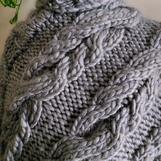 

Diagonal Rails - Poncho
3