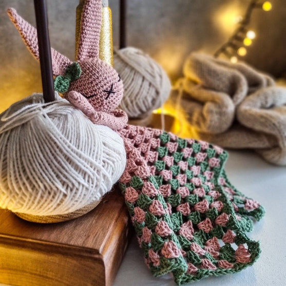 

Baby Häschendecke - Baby Schmusetuch
3