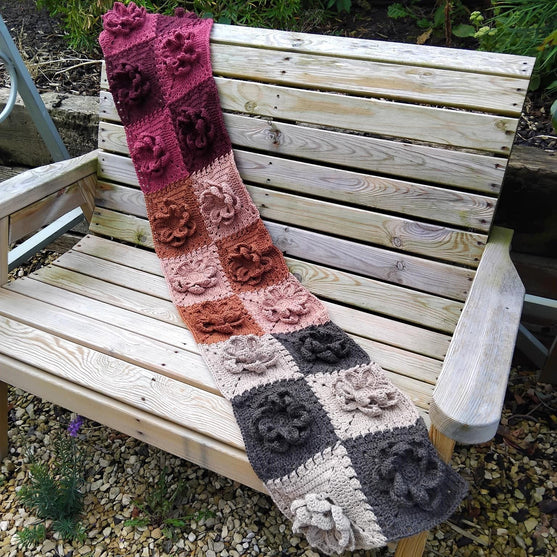 

Poinsettia - Schal
1