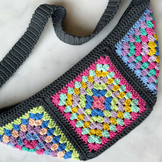 

Granna - Cross Body Bag
2