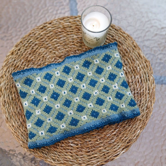 

Mikoto - Halswärmer
5