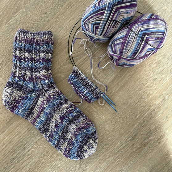 

Ivy Twist - Socken
4