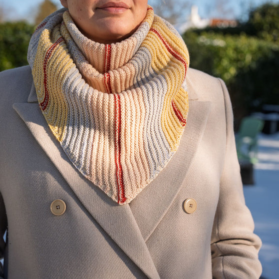 

Sisters Shawl - Tuch
4