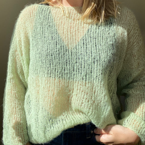 

Easy Air Blouse
1