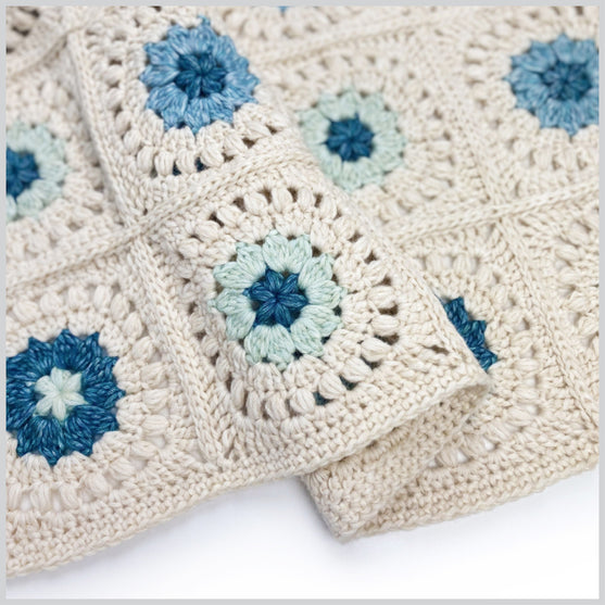 

Blossom Throw - Decke
2