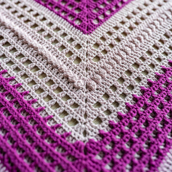 

Romantic Bloom - Schal
8