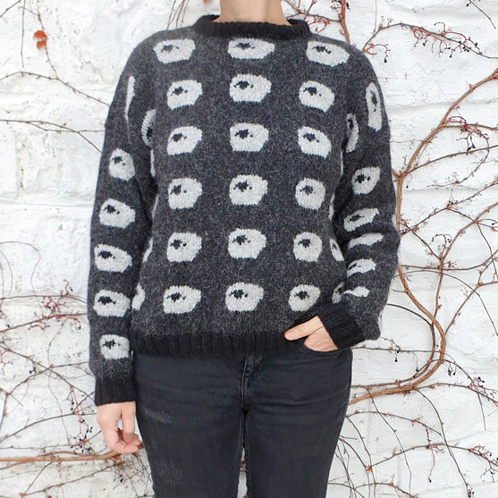 

Dolly Sheep - Pullover
1