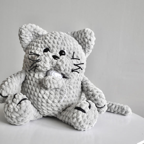 

Mietze die Katze
2