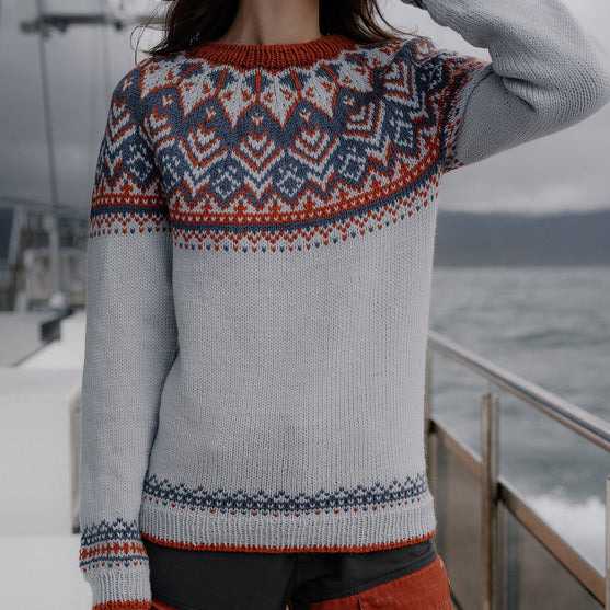 

Arctic Holly - Pullover
1