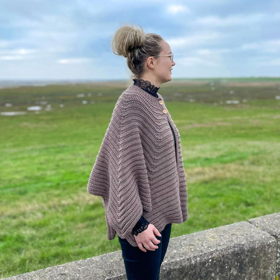 

Kind Embrace - Umhang
6