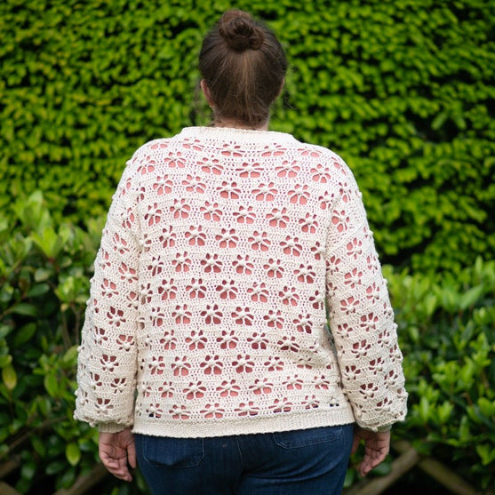 

Floral - Cardigan
4