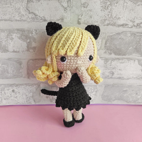 

Die Schwestern Ada und Kat - Halloween
6