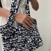 

Trendy Everyday Handtasche
2