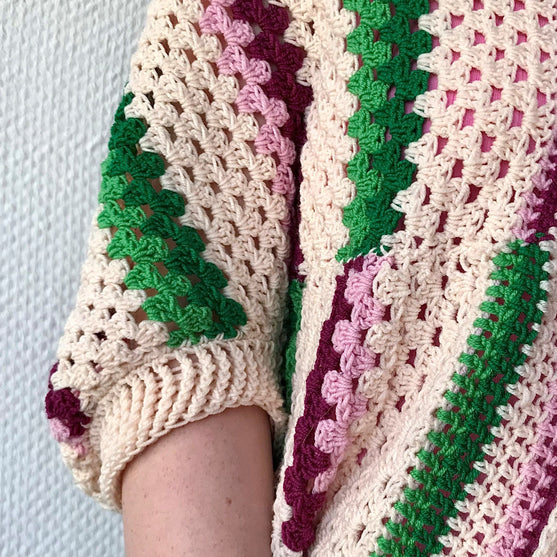 

Granny Fringe - Cardigan
4