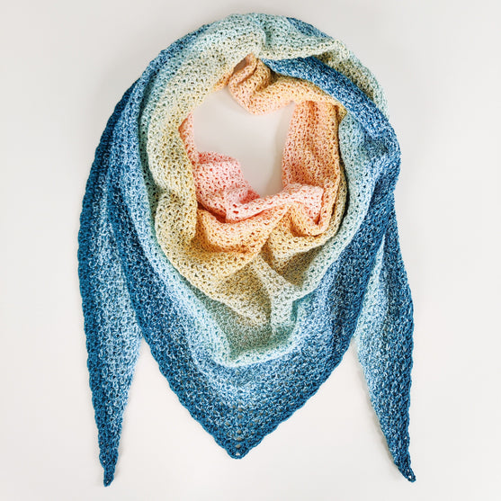 

Fairytale Sunrise - Dreieckstuch
4