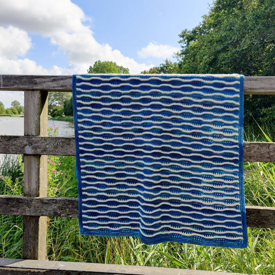 Dancing Waves Crests - Decke