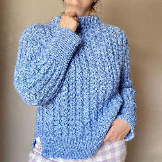 

Easy Twist Sweater - Pullover
1