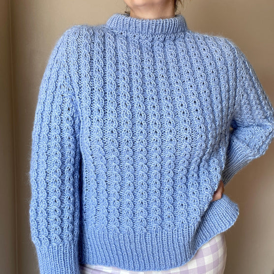 

Easy Twist Sweater - Pullover
2