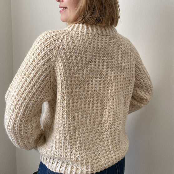 

Easy Evening Sweater - Pullover
4