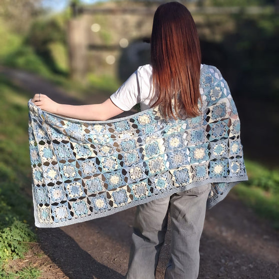 

Harmony - Schultertuch
1