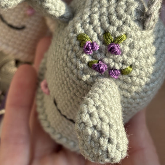 

Häschen Lucky und Schaf Amelie – Schlüsselcover
7