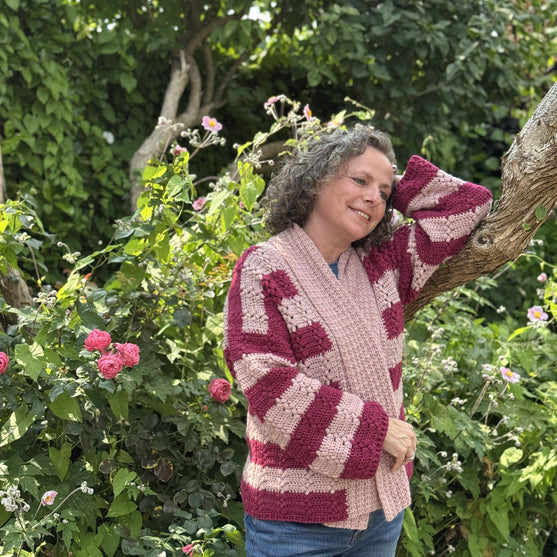 

Amarena - Cardigan
3