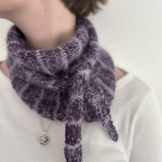 

Frosted Violets - Halstuch
3