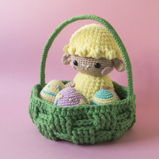 

Das Osterschäfchen Lucy
2