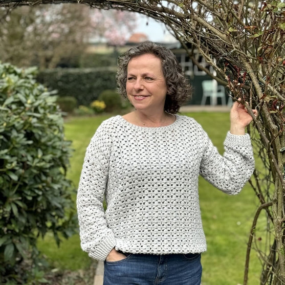 

Flower - Pullover
3