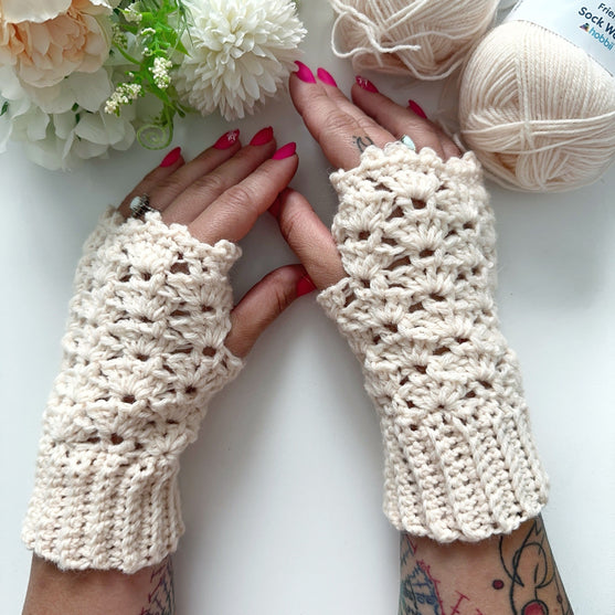 

Icy Thistle - Fingerlose Handschuhe
1