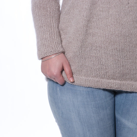 

Charlotte Pullover
3