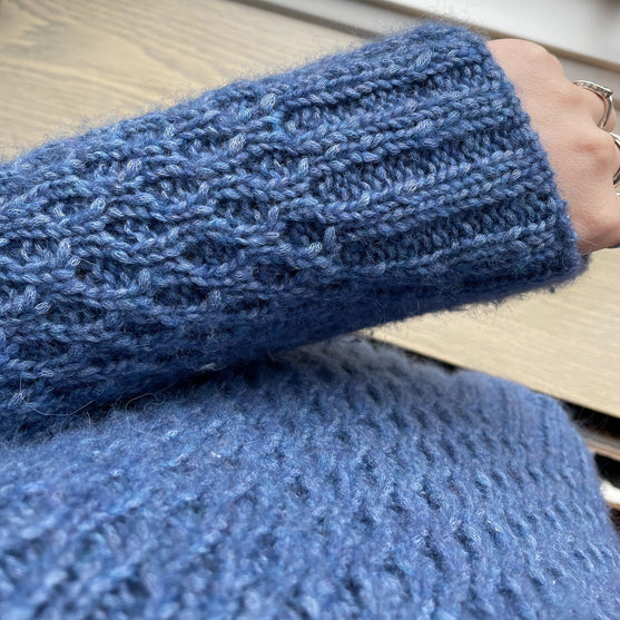 

Easy Honeycomb Sweater - Pullover
4