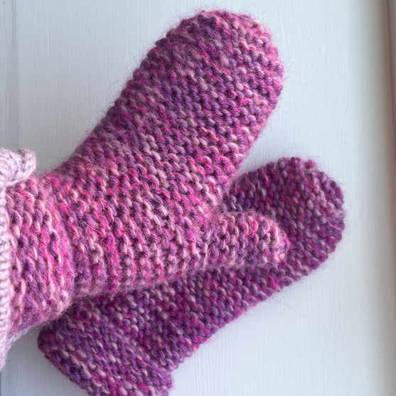 

Ultra Easy Garter Stitch Mittens - Fäustlinge
2