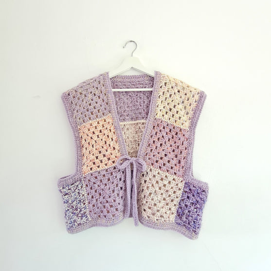 

Lavender - Granny Square Weste
1