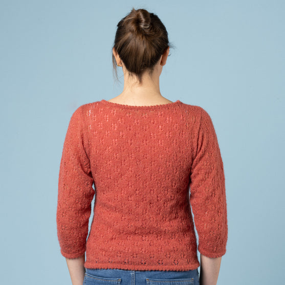 

Martha - Pullover mit Lochmuster
7
