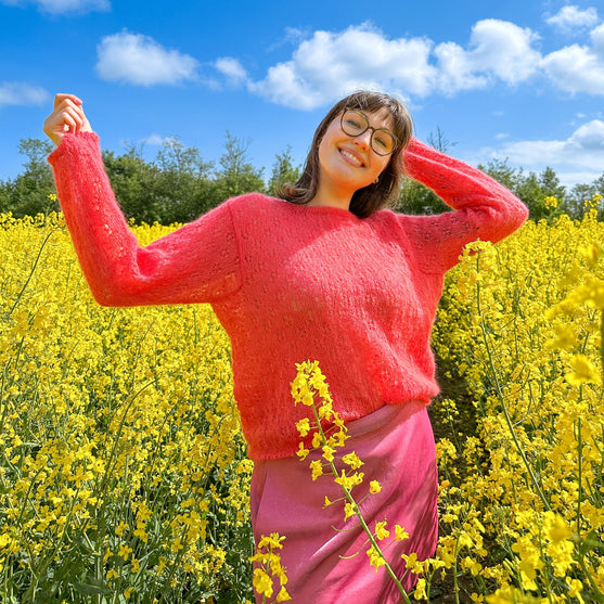 

Martha Silk - Pullover mit Lochmuster
1