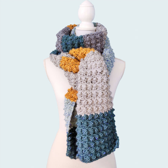 

Tweed Delight - Schal
1